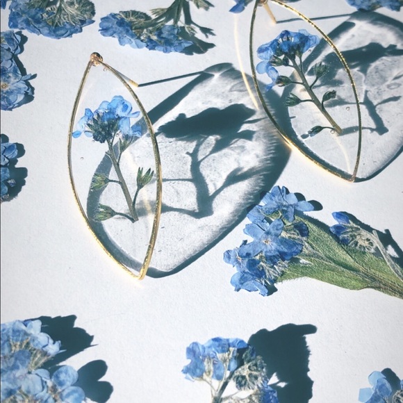 Forget-me-not STUDS - Picture 3 of 5